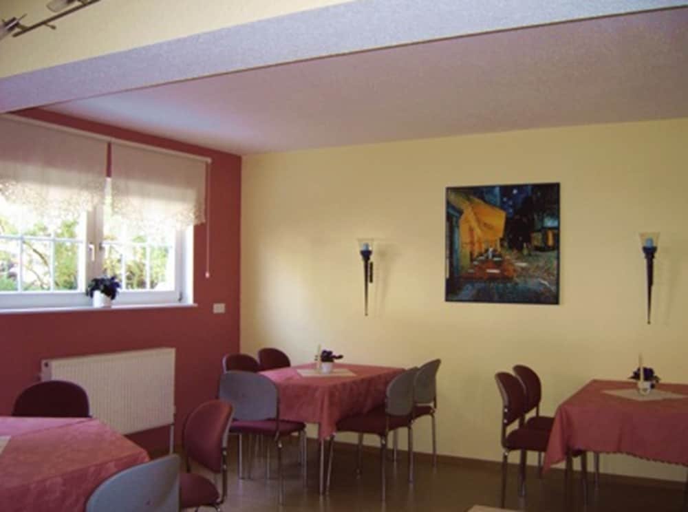 Фото Hotel Pelikan