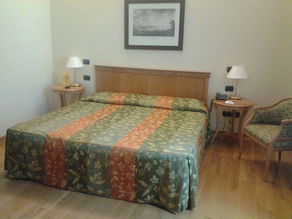 Фото Grand Hotel Entourage Palazzo Strassoldo