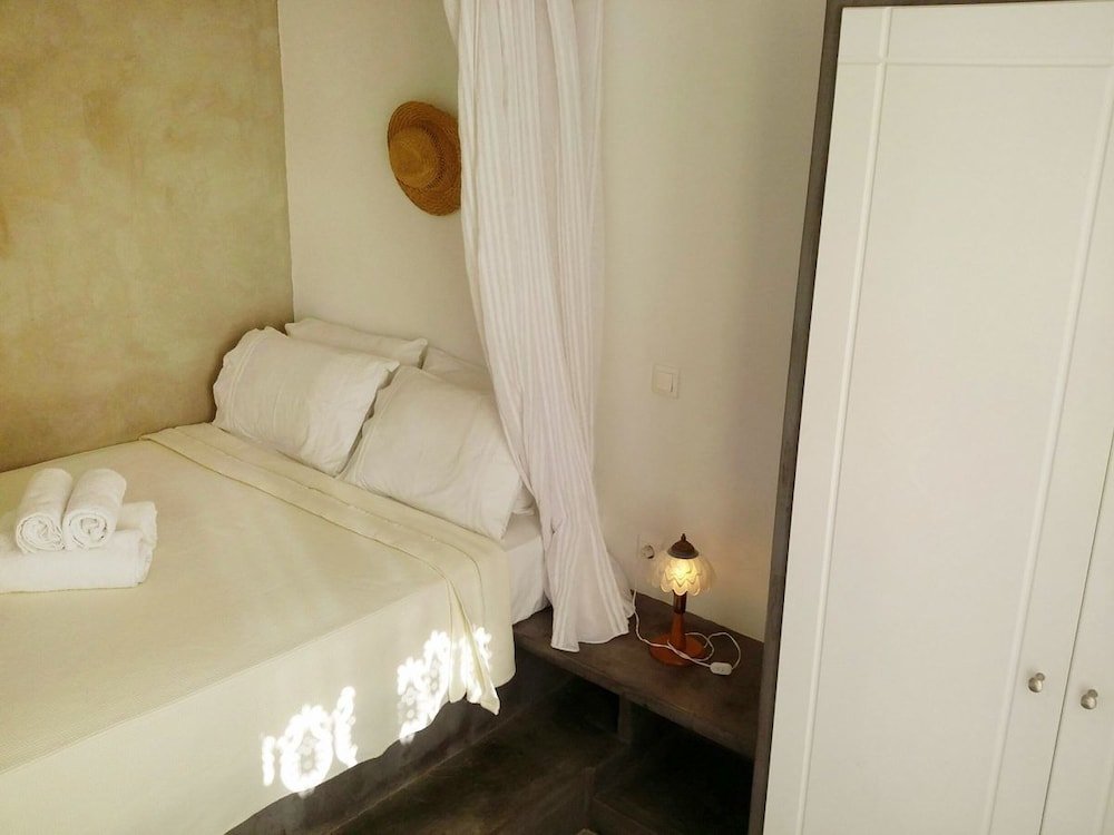 Фото Diosmarini Studios & Apartments