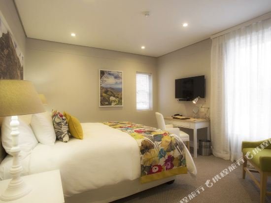 Фото Mantis St Helena