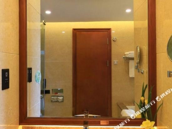 Фото Ramada Plaza by Wyndham Xishuangbanna South