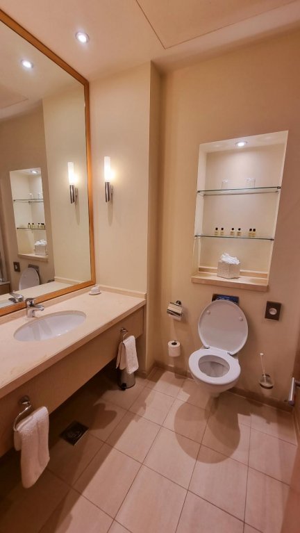 Фото Park City Grand Plaza Kensington