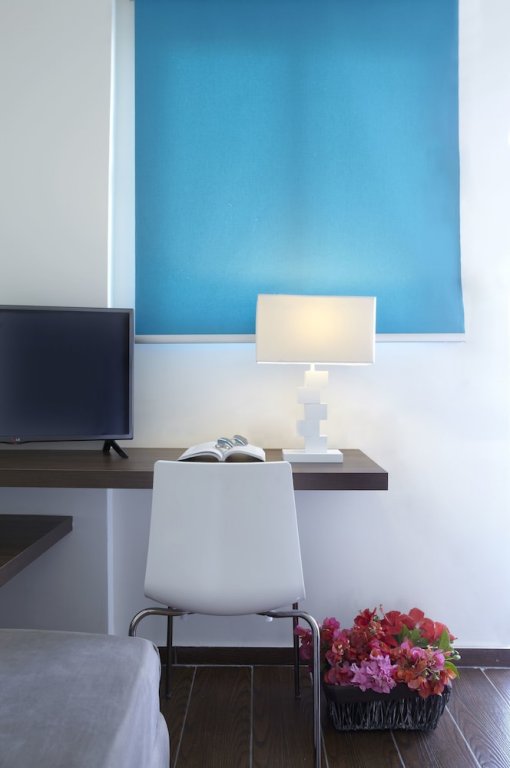 Фото Sunshine Rhodes