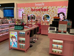 Benefit Cosmetics Myer Cairns (Queensland, City of Cairns, McLeod Street), beauty salon