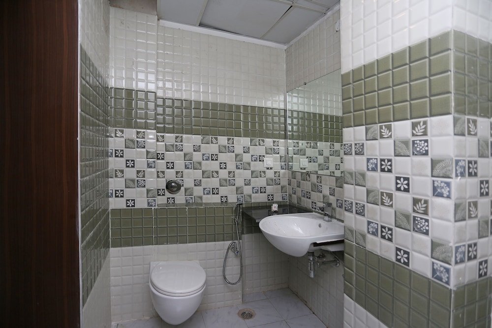 Фото Oyo Flagship 18533 Tulip Inn