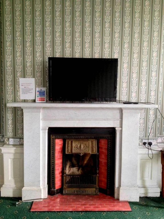 Фото Adelphi Hotel