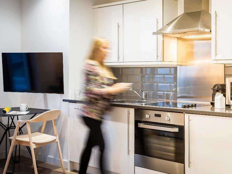 Фото Aparthotel Adagio London Brentford