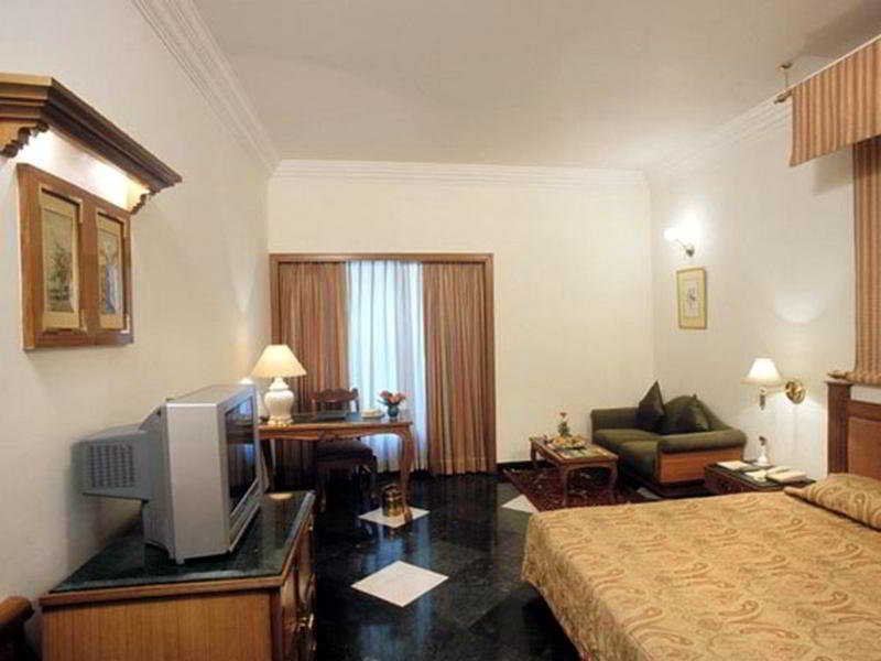 Фото Hotel Mansingh