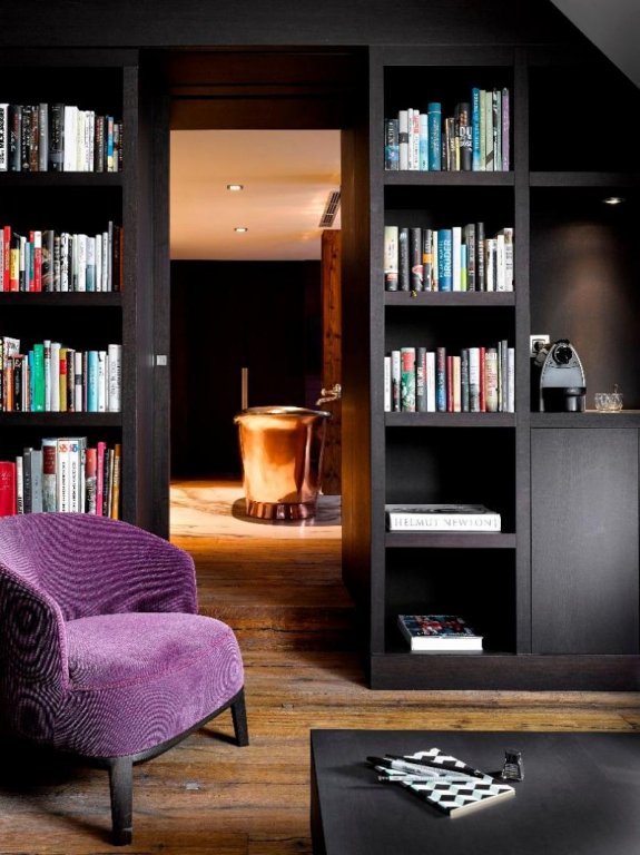 Фото The Emblem Hotel