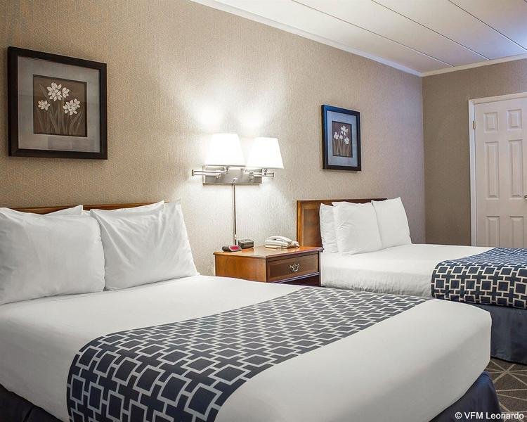 Фото Econo Lodge Hicksville