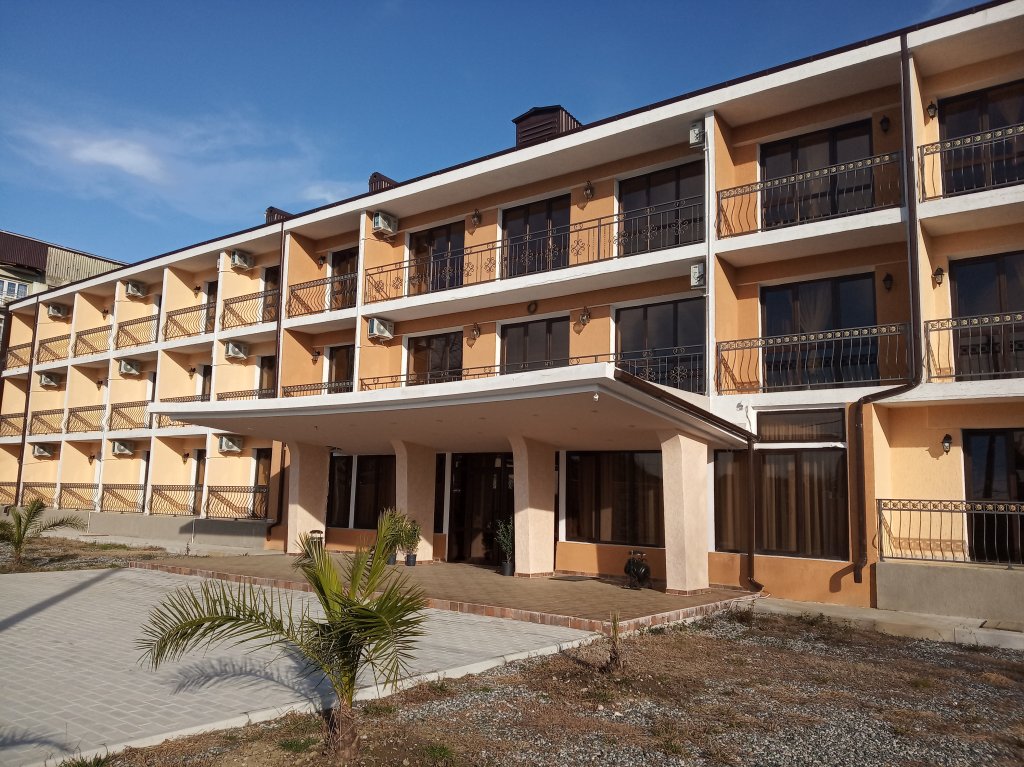 Фото Тристан