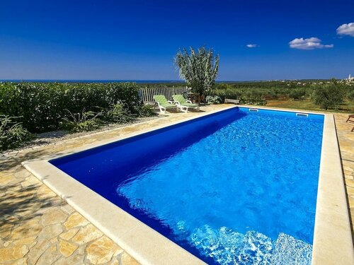 Гостиница Sea View Villa in Višnjan With Swimming Pool