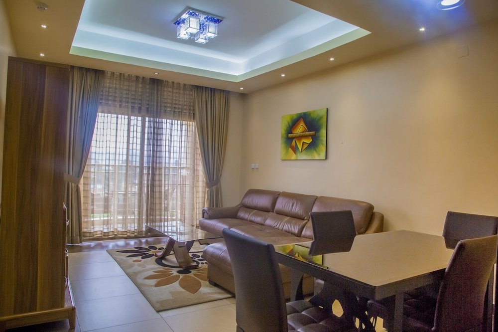 Фото Rohi Apartment Hotel