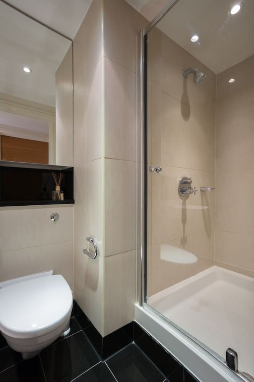 Фото Veeve Chelsea Bridge Wharf