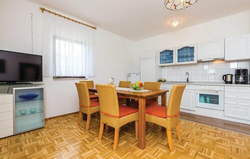 Жильё посуточно Awesome Home in Klenovica With Wifi and 3 Bedrooms