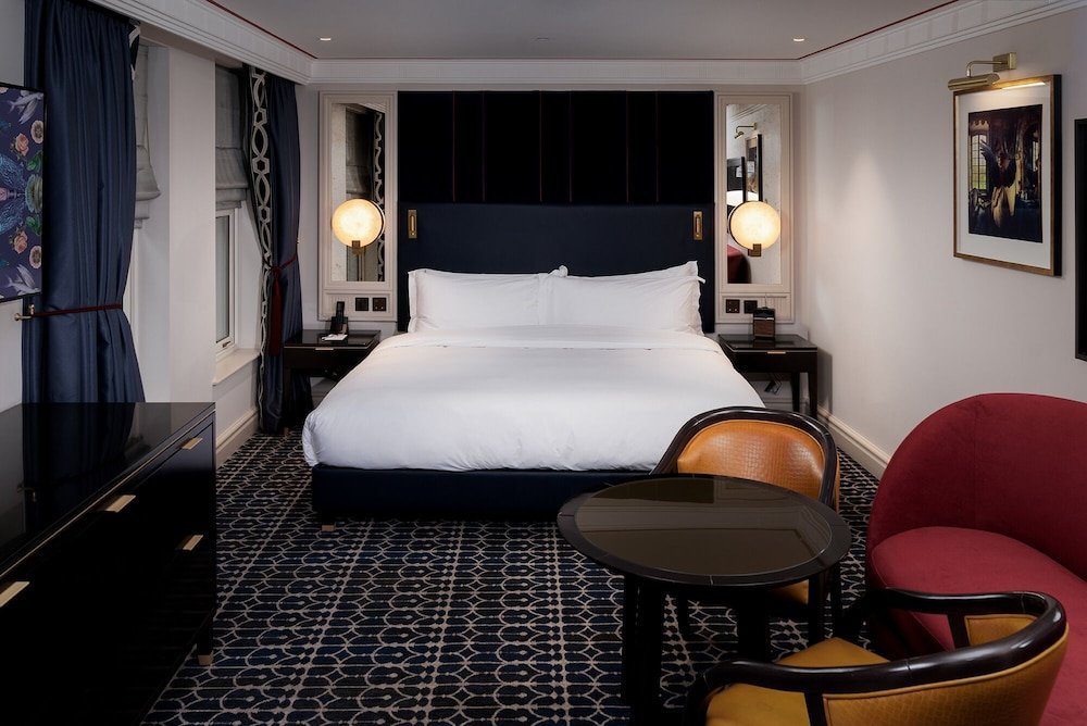 Фото The Mayfair Townhouse – an Iconic Luxury Hotel