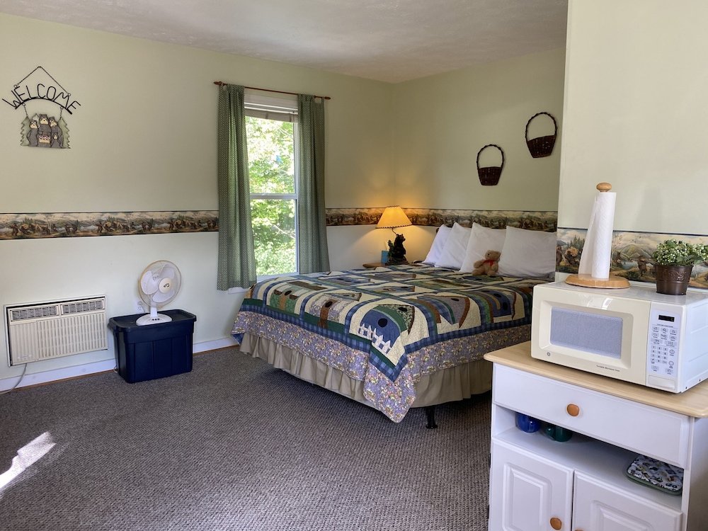 Фото The Dancing Bear Inn