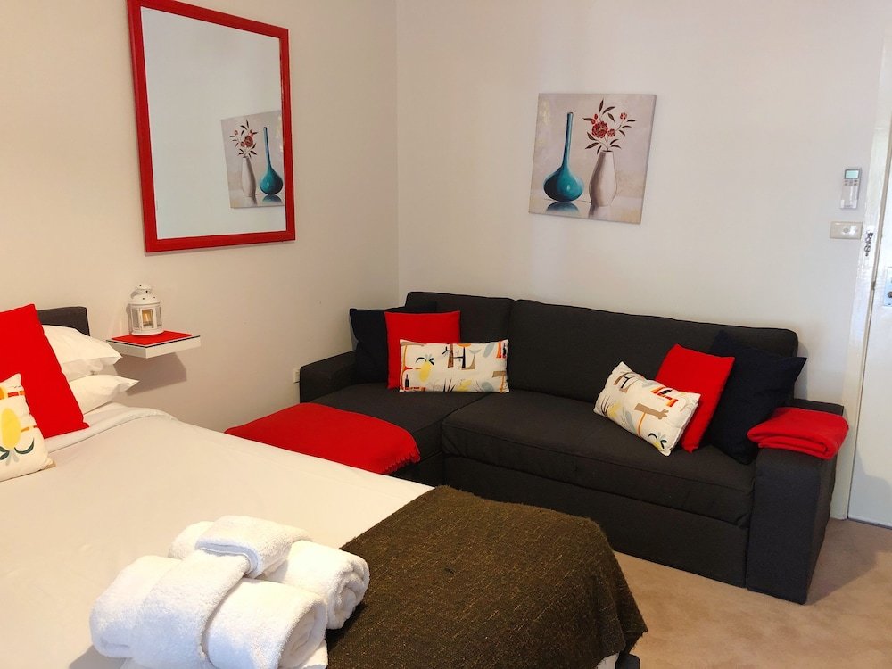 Фото Canberra Short Term and Holiday Accommodation