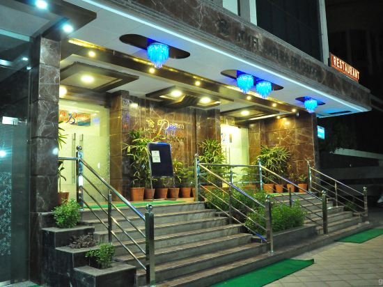 Фото Hotel Basera Brij Bhoomi