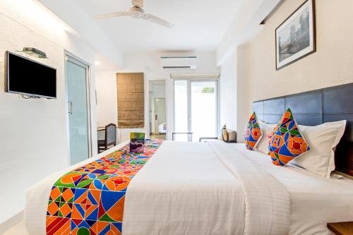 Фото Hotel Kalyan