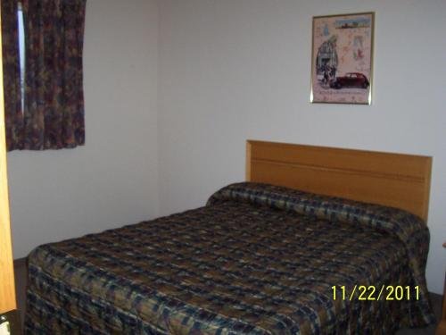 Фото Model A Inn