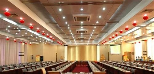 Фото Guangde County Hengshan Hotel - Xuancheng