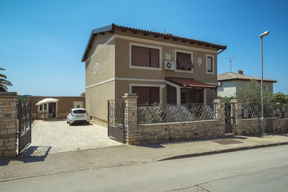 Фото Diego apartments