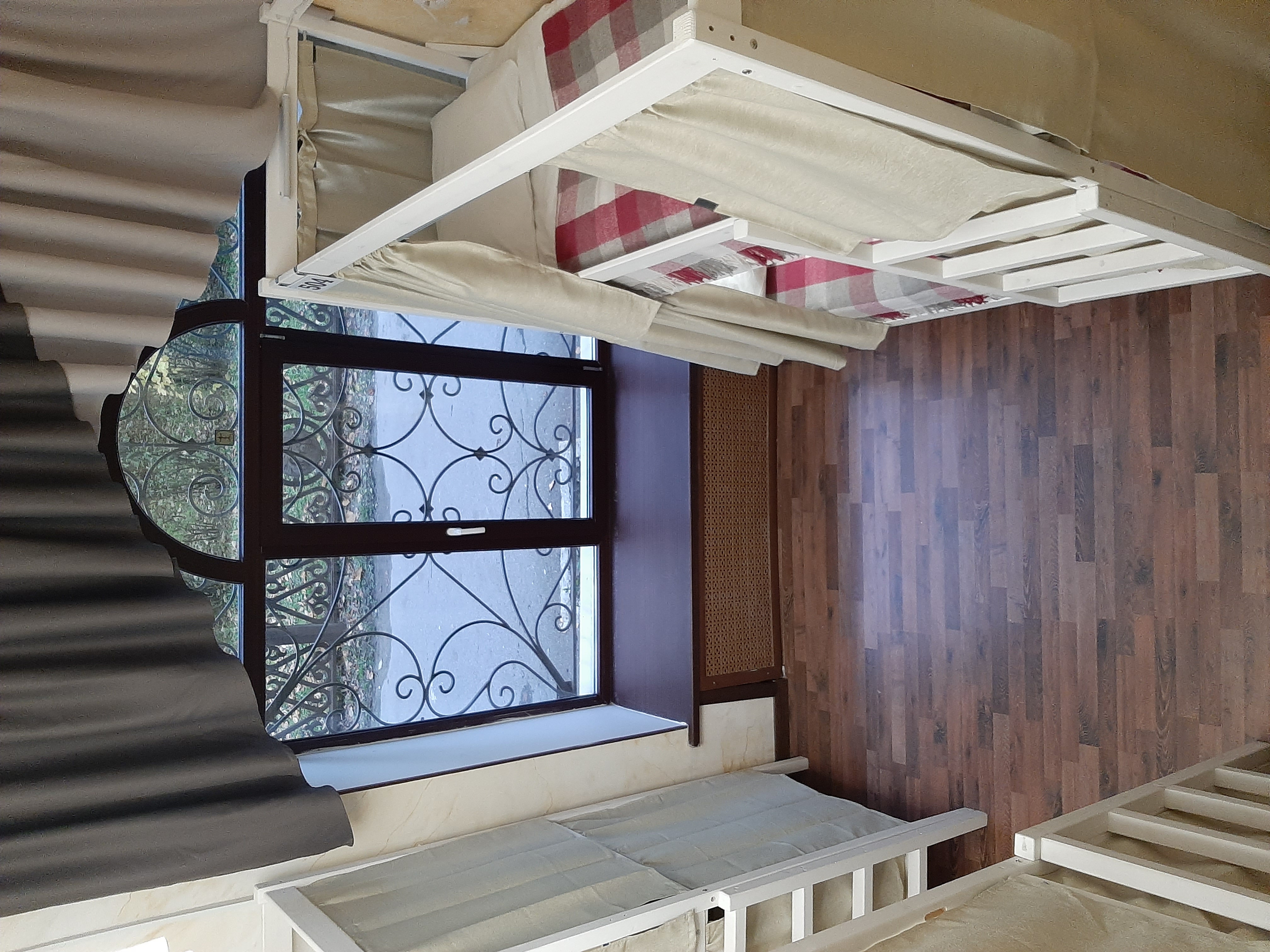 Фото Вернисаж