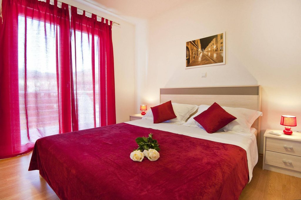 Фото California Apartments III