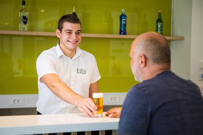 Фото Hotel Osmine