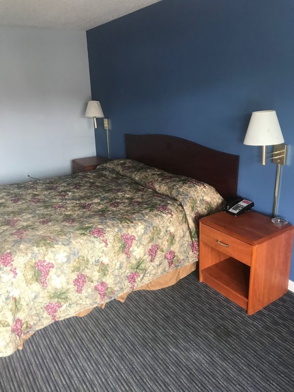 Фото Economy 7 Inn