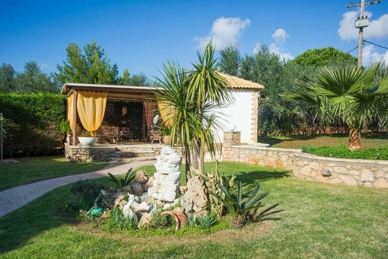 Гостиница Seaview Flat In An Olive Grove by The Beach