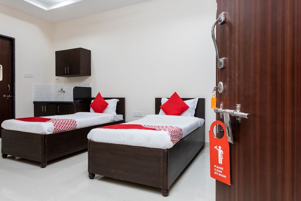 Фото Oyo 26905 Hotel Aalishan