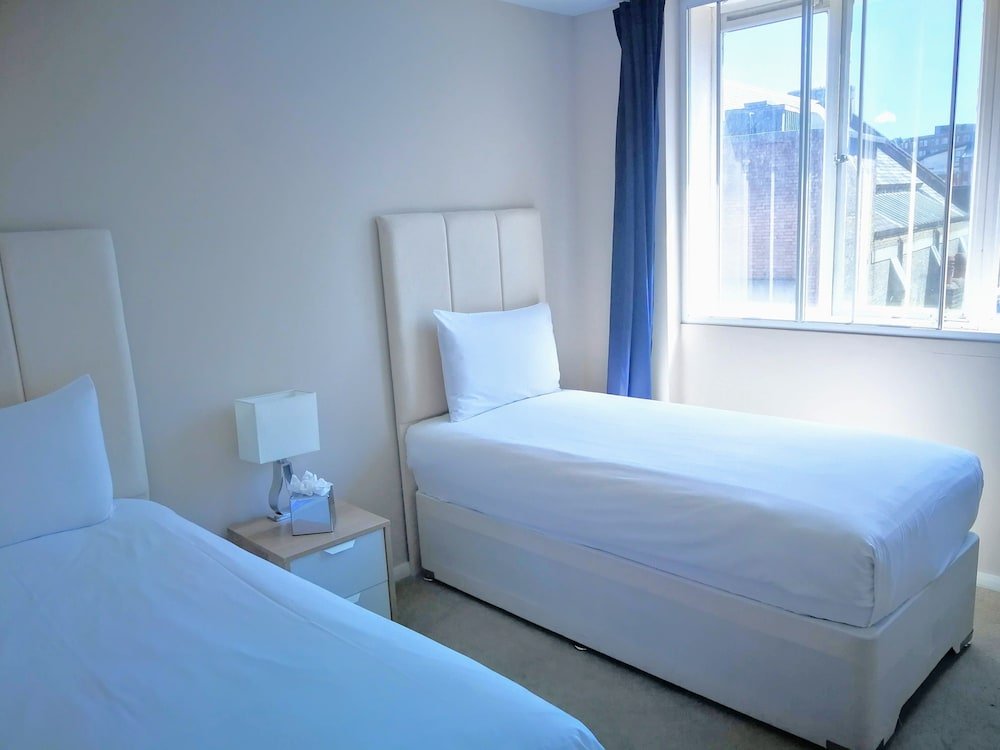 Фото Crawford Suites Serviced Apartments