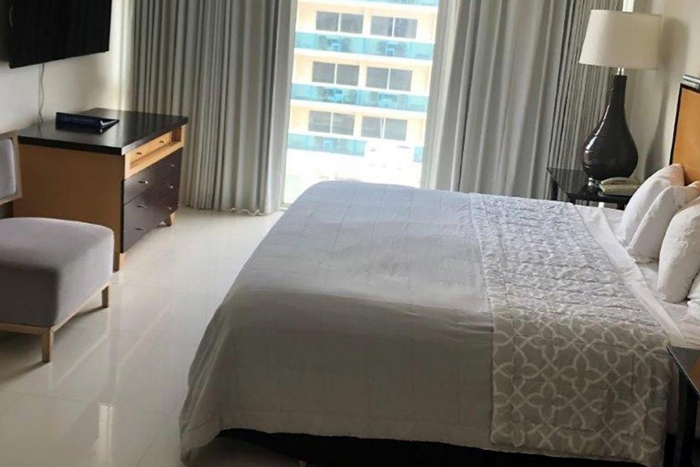 Фото Ocean Manor Beach Hotel