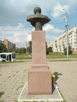 Бюст Героя Советского Союза Р. Зорге (Sibiryakov-Gvardeytsev Street, 63), monumento, memorial