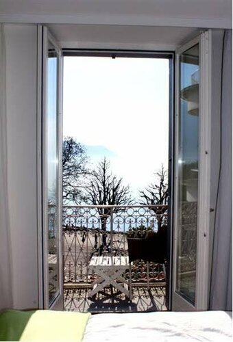 Внешний вид отеля Hôtel de la Rouvenaz в Монтрё, фото 3