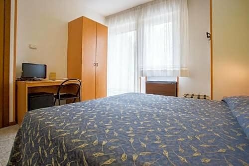 Гостиница Hotel Benacus в Бардолине