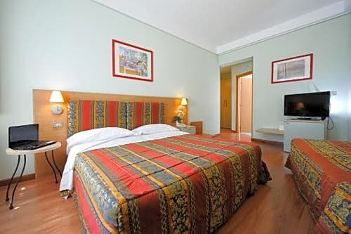 Фото Hotel Ziò Imola