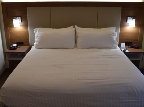 Фото Holiday Inn Express & Suites Ithaca, an Ihg Hotel