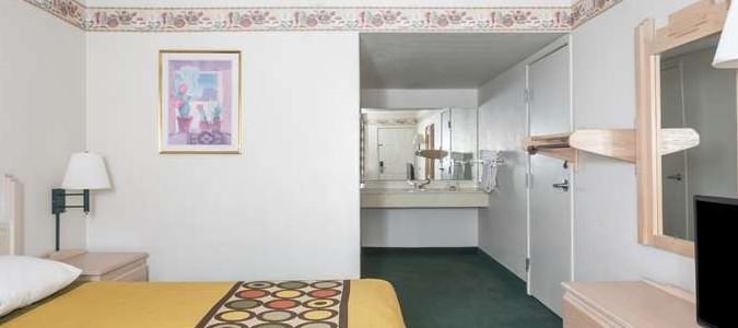 Фото Super 8 by Wyndham Cottonwood