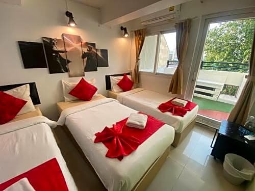 Фото Khaosan Art Hotel