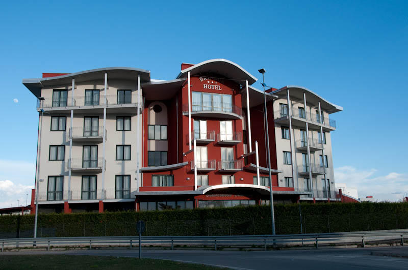 Фото отеля 1