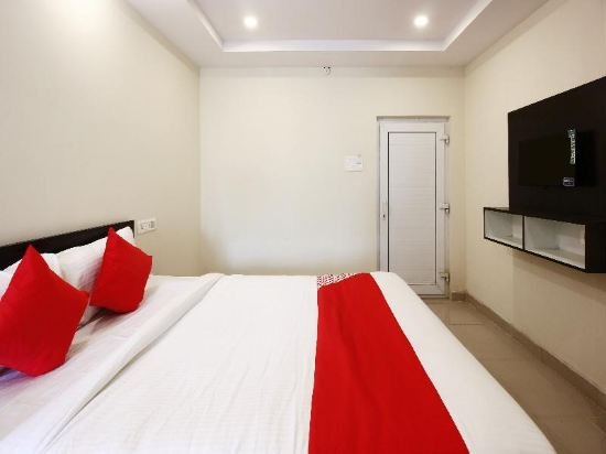 Фото Oyo 13636 Sri Vinayaka Grand