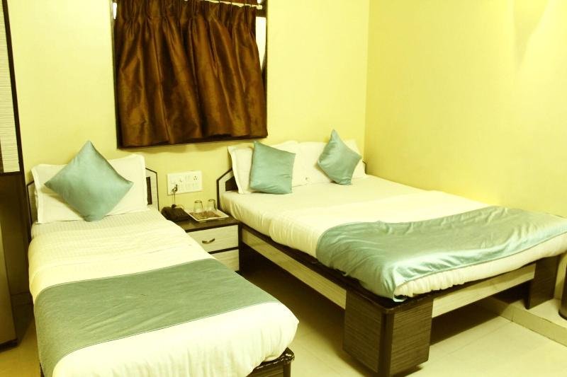 Фото Hotel Broadway Colaba