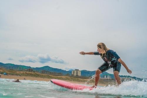Фото San Sebastian Surf Camp - Hostel