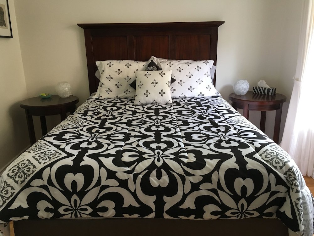 Фото Vineyard Villa Bed & Breakfast