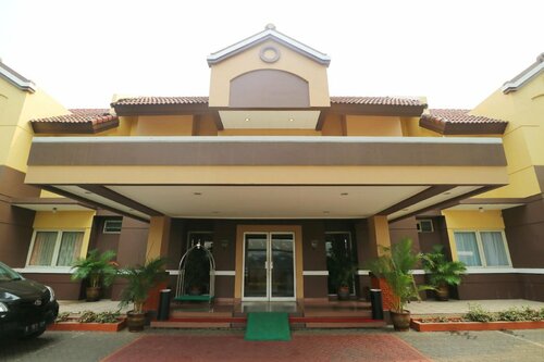 Гостиница Hotel Surabaya Jaya Bandara Soetta