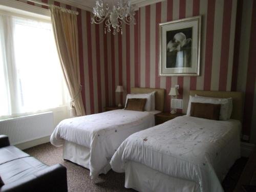 Фото Oakover Guest House