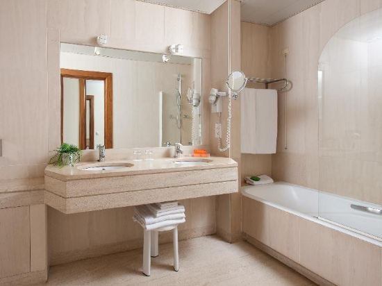 Фото Nh Lisboa Campo Grande